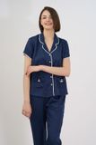  BSD011W42-BỘ DÀI SATIN CỔ PIJAMA VỚI CHẤT LIỆU MỀM MỊN, MÁT MẺ MANG LẠI CẢM GIÁC THOẢI MÁI VÀ SANG TRỌNG KHI MẶC. 