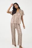  BSD012S41-BỘ SATIN DÀI CỔ PIJAMA VỚI HỌA TIẾT DA BÁO, VIỀN NỔI BẬT TẠO CẢM GIÁC TINH TẾ VÀ THANH LỊCH 