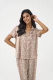  BSD012S41-BỘ SATIN DÀI CỔ PIJAMA VỚI HỌA TIẾT DA BÁO, VIỀN NỔI BẬT TẠO CẢM GIÁC TINH TẾ VÀ THANH LỊCH 