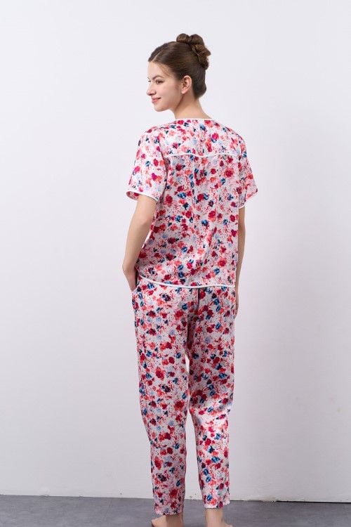  BSD020W41-BỘ SATIN DÀI THIẾT KẾ CỔ V VIỀN NỔI BẬT TẠO CẢM GIÁC NHẸ NHÀNG VÀ THANH LỊCH. 