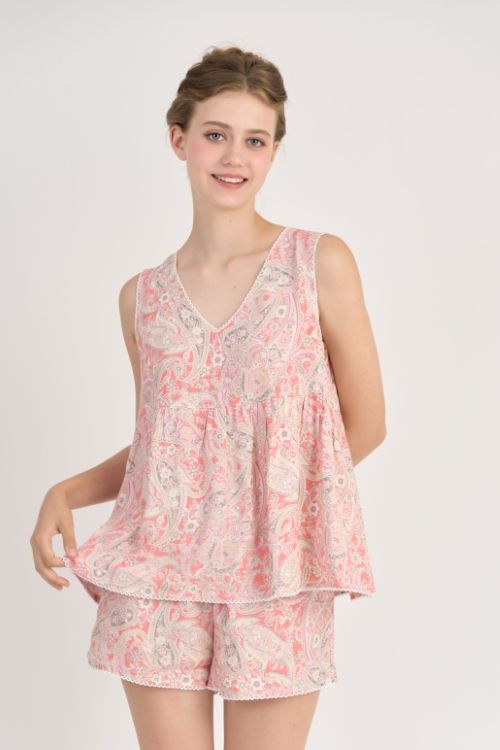  BSK02S5K21-BỘ SHORT TOLE CỔ V VỚI ĐIỂM NHẤN RODE NỔI BẬT MANG ĐẾN CẢM GIÁC TƯƠI MỚI VÀ NGỌT NGÀO. 