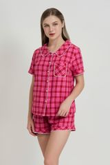 BSK053W34-BỘ SHORT KATE THIẾT KẾ CỔ LÁ SEN ĐỘC ĐÁO VỚI HỌA TIẾT CARO HỒNG TẠO CẢM GIÁC THOẢI MÁI VÀ TRẺ TRUNG.