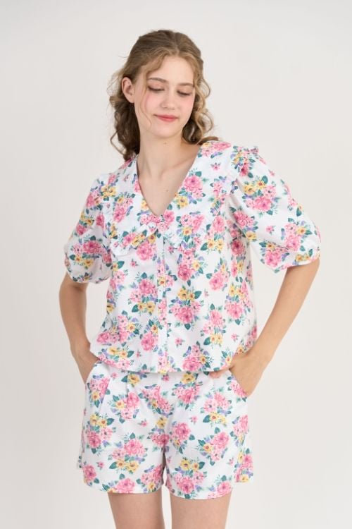  BSK106S11-BỘ SHORT KATE VỚI THIẾT KẾ CỔ LÁ SEN ĐIỂM NHẤN BÈO NỔI BẬT MANG  ĐẾN SỰ DUYÊN DÁNG VÀ TRẺ TRUNG TẠO CẢM GIÁC THOẢI MÁI KHI MẶC 