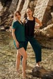  BSS040W41-BỘ SHORT SATIN CAO CẤP NỀN XANH CHẤM BI ĐEN, CỔ PIJAMA THOẢI MÁI VÀ THỜI THƯỢNG. 