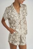  BSS070S53-BỘ SHORT SATIN CỔ PIJAMA VỚI CHẤT LIỆU MỀM MỊN, MÁT MẺ MANG LẠI CẢM GIÁC THOẢI MÁI VÀ SANG TRỌNG KHI MẶC. 