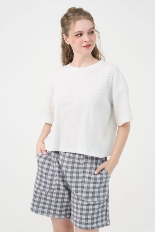  BST080W45-BỘ SHORT THUN VỚI THIẾT KẾ ÁO CROPTOP MANG PHONG CÁCH TRẺ TRUNG VÀ NĂNG ĐỘNG, TẠO CẢM GIÁC THOẢI MÁI KHI MẶC 