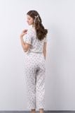  BTD040W41-BỘ THUN DÀI VỚI THIẾT KẾ ÁO CROPTOP TRẺ TRUNG VÀ NĂNG ĐỘNG. 