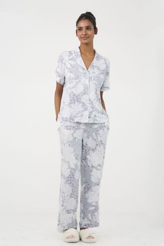  BTD180W43-BỘ THUN DÀI PIJAMA THIẾT KẾ TỪ CHẤT LIỆU THUN CO GIÃN, MỀM MẠI MANG LẠI SỰ THOẢI MÁI KHI MẶC 