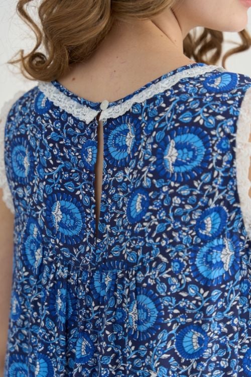  DDK034S22-ĐẦM TOLE VỚI THIẾT KẾ CỔ TRÒN ĐIỂM NHẤN REN NỔI BẬT MANG LẠI SỰ TRẺ TRUNG VÀ THOẢI MÁI KHI MẶC 