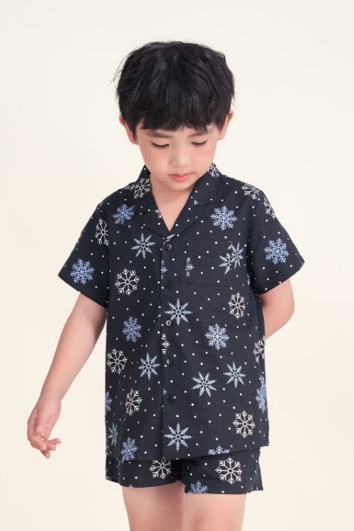  SSK025S21-BỘ PIJAMA SHORT, CHẤT LIỆU KATE HỌA TIẾT ĐẶC TRƯNG NOEL CHO BÉ 