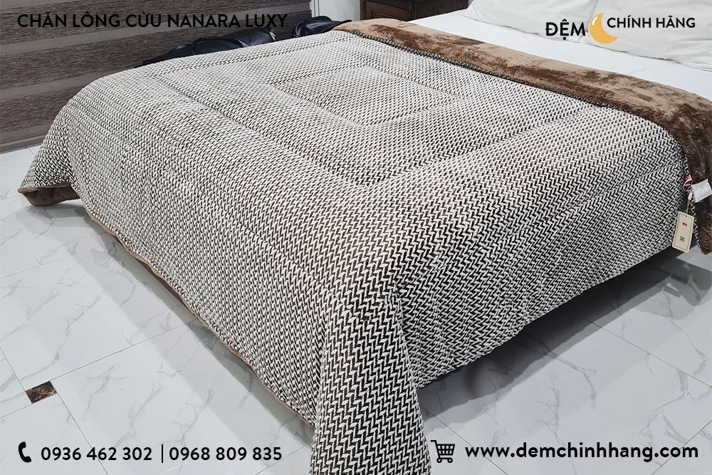 Chăn Lông Cừu Nanara Luxy Nhật Bản White Brown