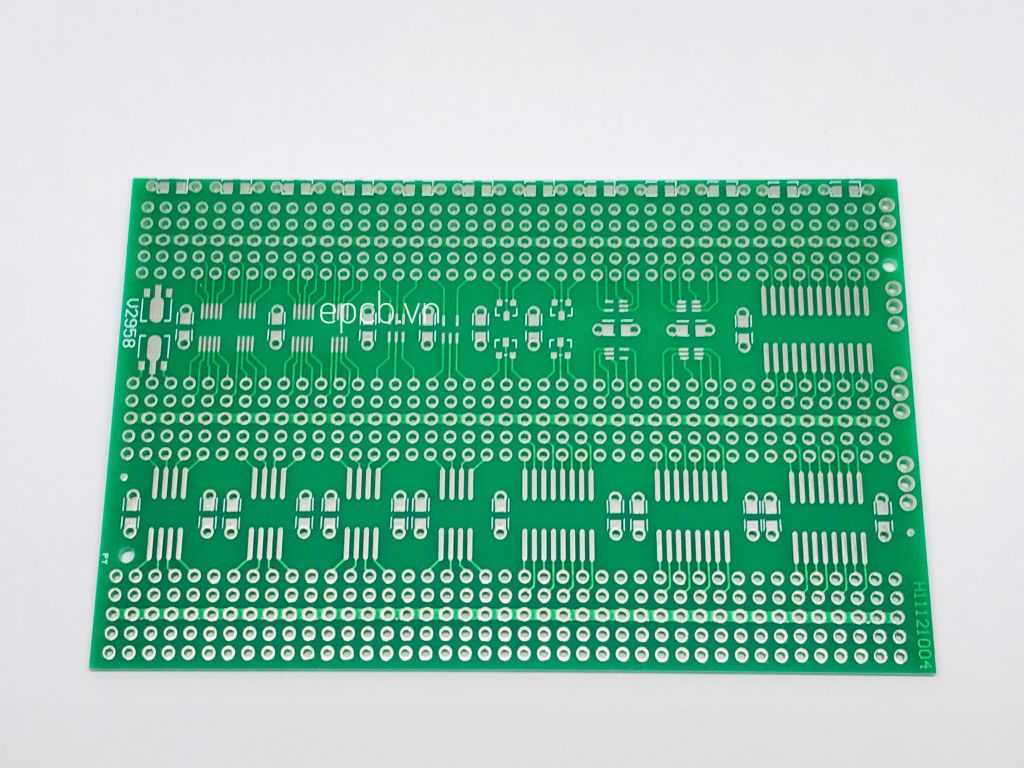 Fiberboard Single-sided multi-package SMD experiment board Hole board 7x11cm