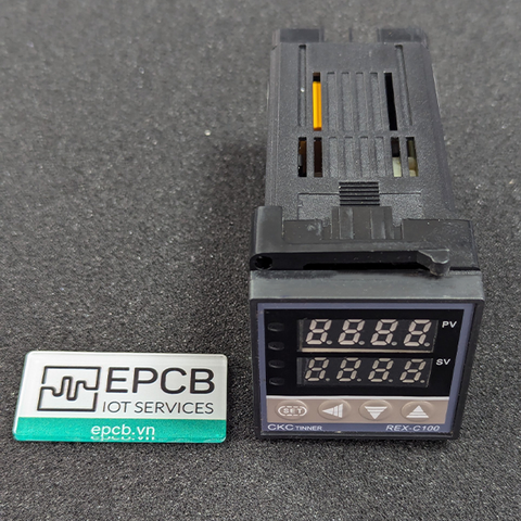 Bộ điều khiển nhiệt độ lập trình PID REX