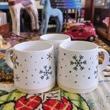 Ly cốc sứ - Không khí mùa đông