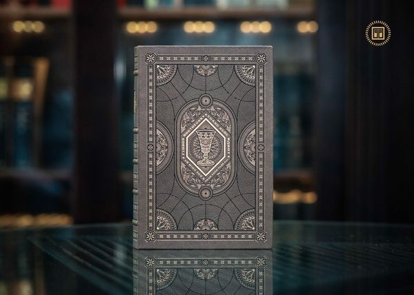 Ấn bản giới hạn Chàng ngốc (Bìa da PU, có hộp)