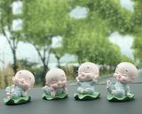 Mô hình trang trí - chú tiểu (Mẫu ngẫu nhiên)