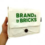 Brand & Bricks - Xây Dựng Thương Hiệu Từ Những Viên Gạch Đầu Tiên (Tái Bản 2019)