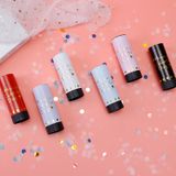 Pháo giấy cầm tay