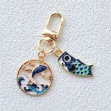 Móc khóa cá koi may mắn