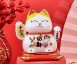 Mèo thần tài vẫy tay năng lượng mặt trời