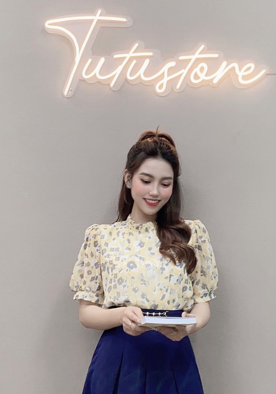 AST16 – TuTu Store