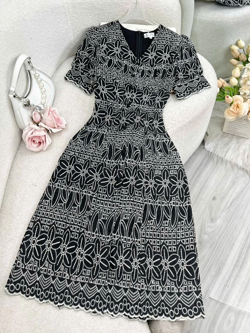 Đầm Thiết Kế Kiểu Dáng TutuStore - Mã Đầm D495