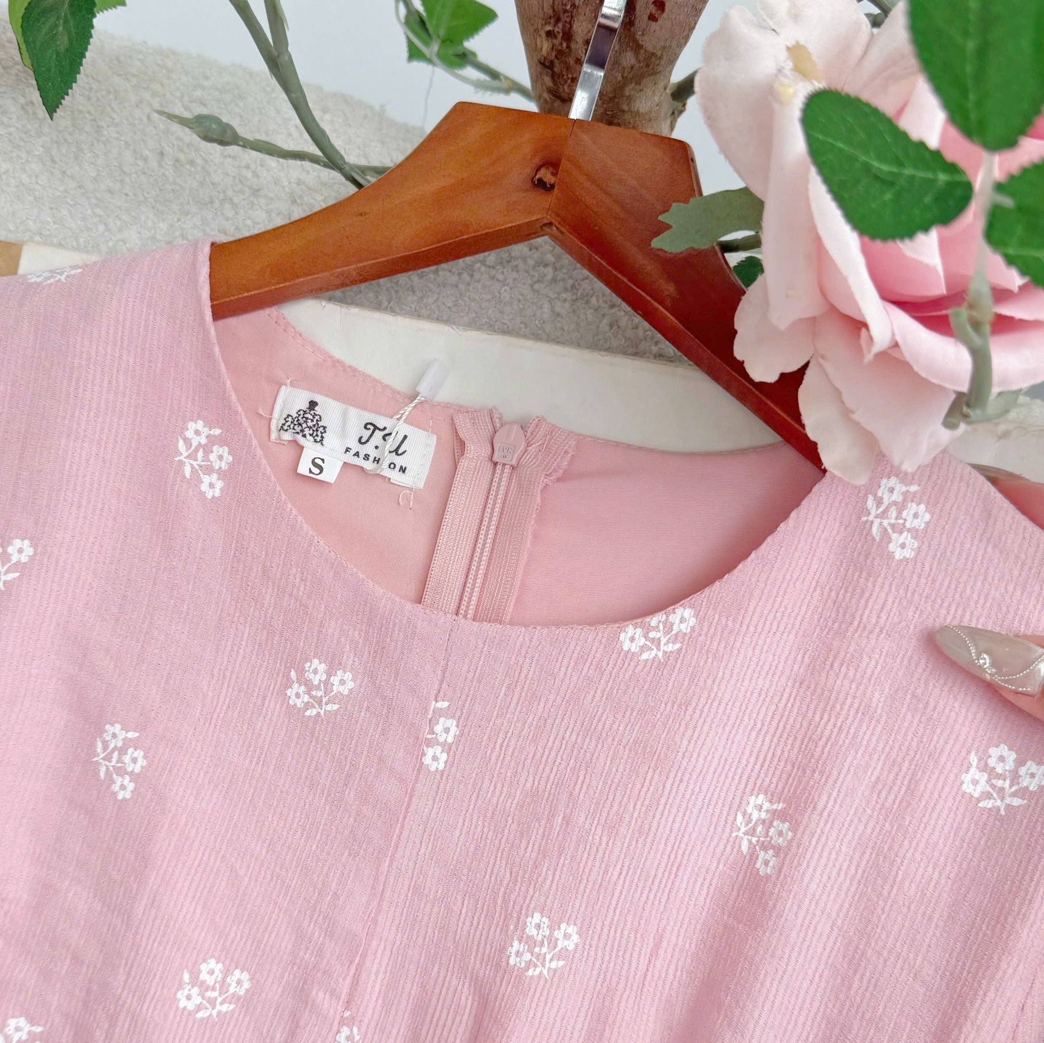 Đầm Tơ Tằm Thiết Kế TuTu Store Phù Hợp Đi Chơi Dành Cho Nữ - Mã D1234