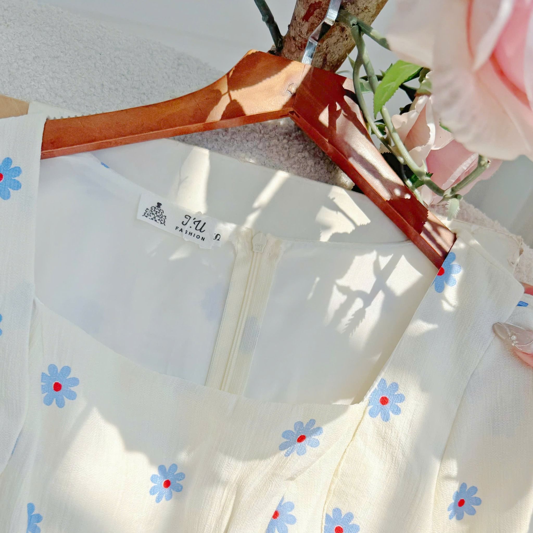 Đầm Tơ Tằm Gân Thiết Kế TuTu Store Phù Hợp Đi Chơi Dành Cho Nữ - Mã D1236