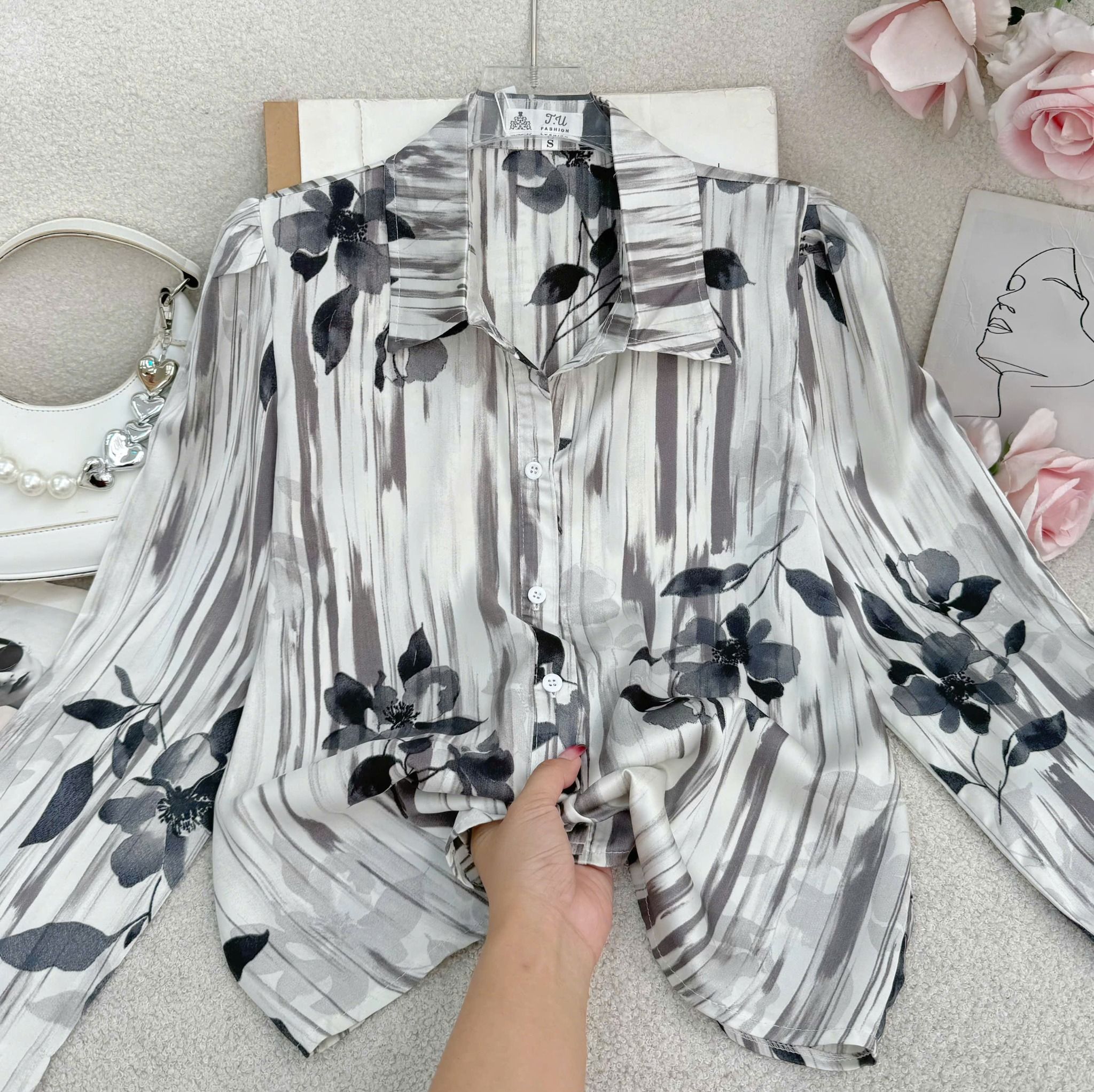 Áo Sơ Mi Cổ Điển Satin Lạnh Phù Hợp Đi Chơi Thiết Kế TuTu Store Dành Cho Nữ -Mã A497