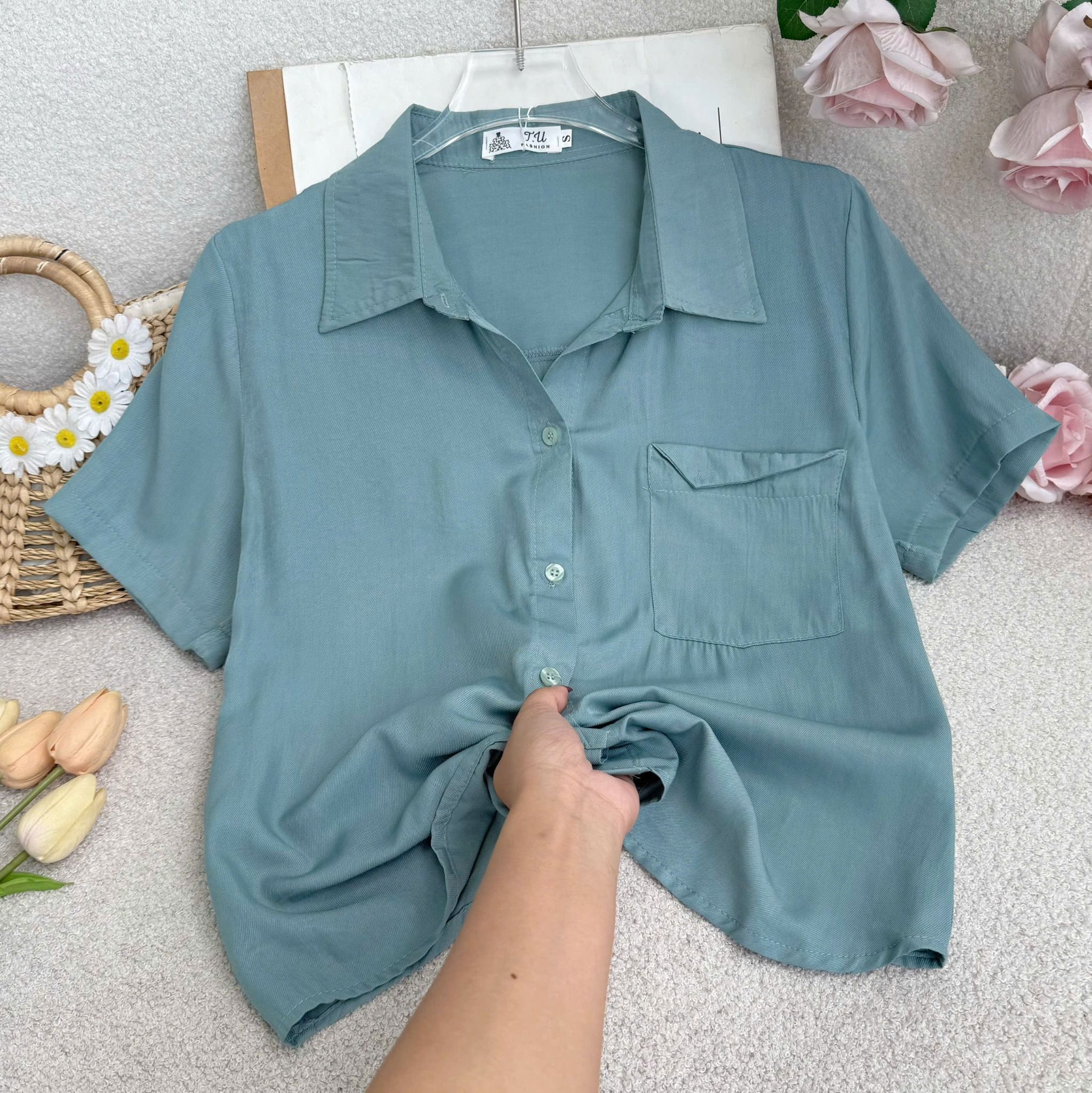 Áo Sơ Mi Tay Ngắn Có Túi Linen Xớ Gỗ Phù Hợp Đi Làm Thiết Kế TuTu Store Dành Cho Nữ -Mã A514