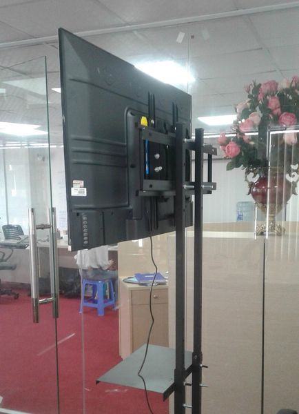  Giá Treo Tivi di động 32 - 70 Inch 