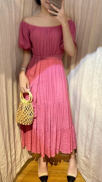  Gracie Dress - Đầm xô lụa trễ vai hồng D69 