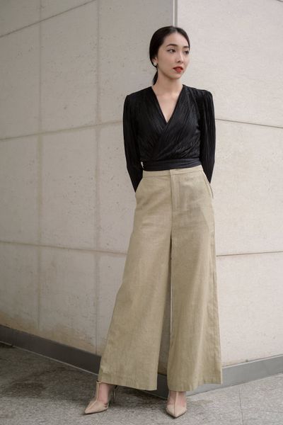  Lucille Shirt - Áo dập ly đen A27 