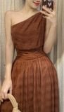  Lalyn Dress - Đầm Lệch Vai Nhấn Eo L31 