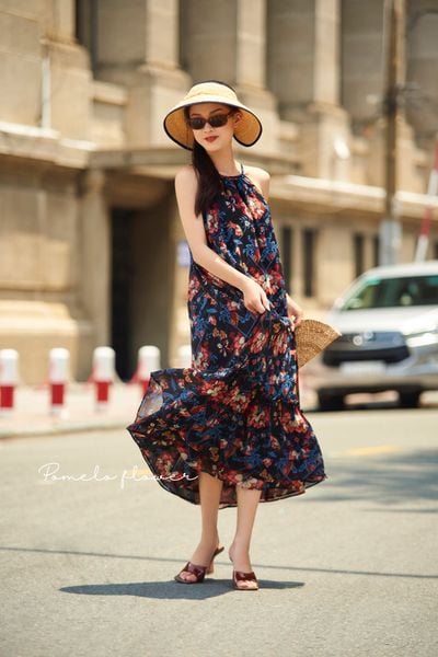  Lucy Dress - Đầm cổ yếm in hoa - D630 