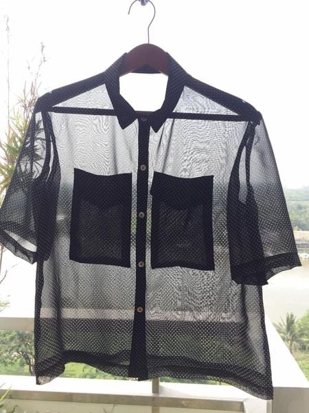  Áo sơ mi chấm bi đen túi trước ngực A200 