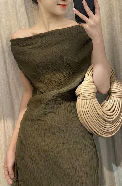  Dilys Dress - Đầm Trễ Vai Sóng Eo 