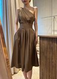  Lalyn Dress - Đầm Lệch Vai Nhấn Eo L31 