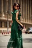  Đầm sát nách bèo 3 tầng - D668 