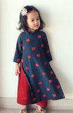  Áo dài em bé in hoa anh túc 