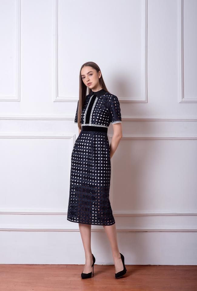  Viviana Dress - Đầm ren xanh đen phối ren trắng ngực D335 