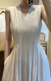  Ela Dress - Đầm Midi Cổ V Xếp Ly V09 