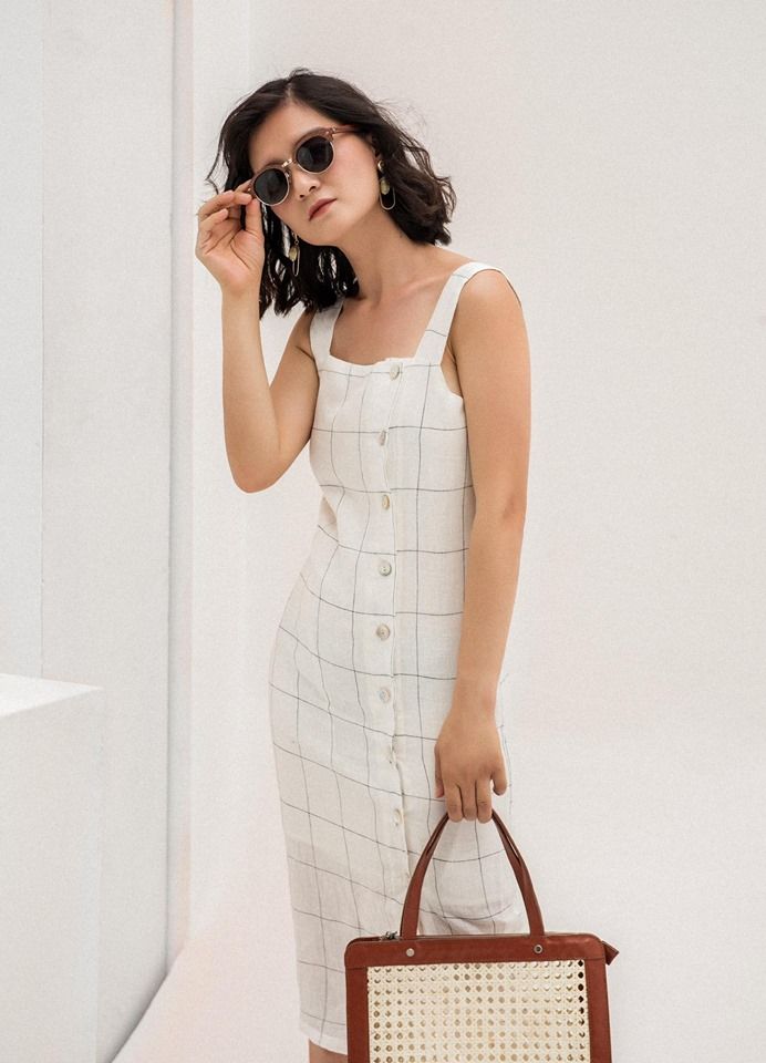  Amora Dress -  Đầm linen 2 dây hàng cúc 1 bên sườn D288 D289 