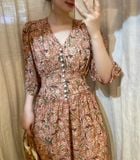  Melina Dress - Đầm voan in hoa có cúc - D01 