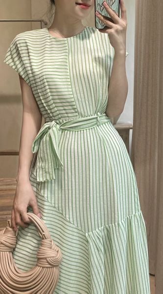  Evergreen Dress - Đầm Kẻ Sọc Đai Lưng PQ69 
