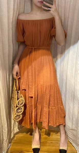  Evangeline Dress - Đầm xô lụa trễ vai nâu D62 D514 