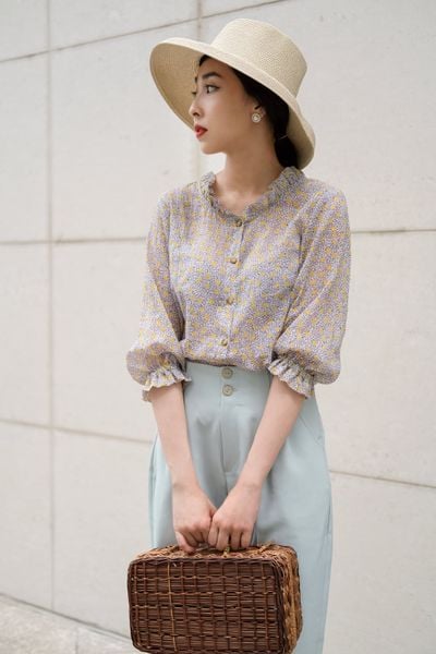  Jessie Shirt - Áo hoa vàng tím cổ bèo A33 