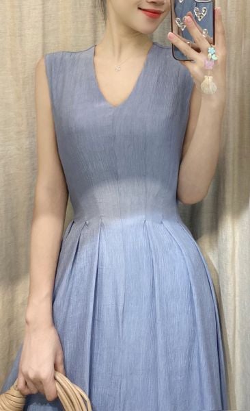  Ela Dress - Đầm Midi Cổ V Xếp Ly V09 