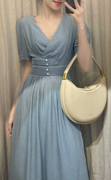  Lamie Dress - Đầm Cổ V Tay Ngắn E10 
