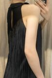  Gracelynn Dress - Đầm dập ly đen cổ bèo D157 